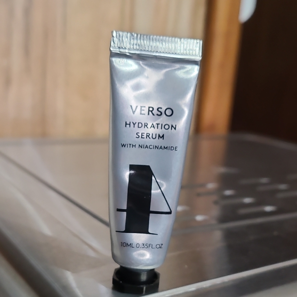 Verso Hydration Serum with Niacinamide — Silver